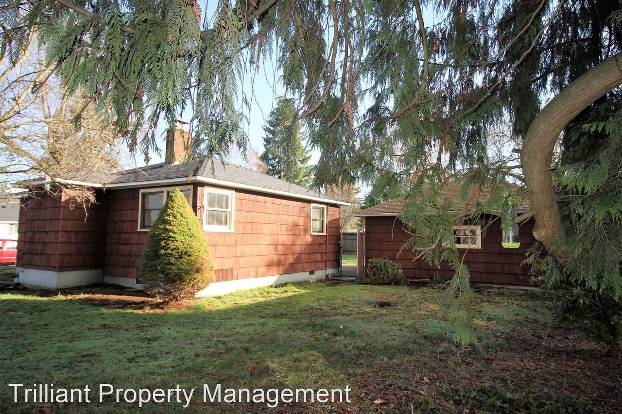 2290 5th St Ne - Photo 2 of 22