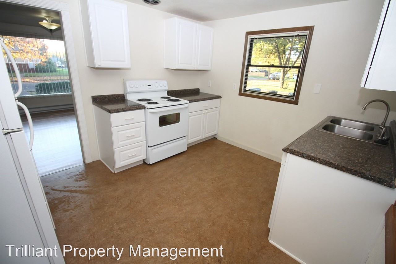 2290 5th St Ne - Photo 3 of 22