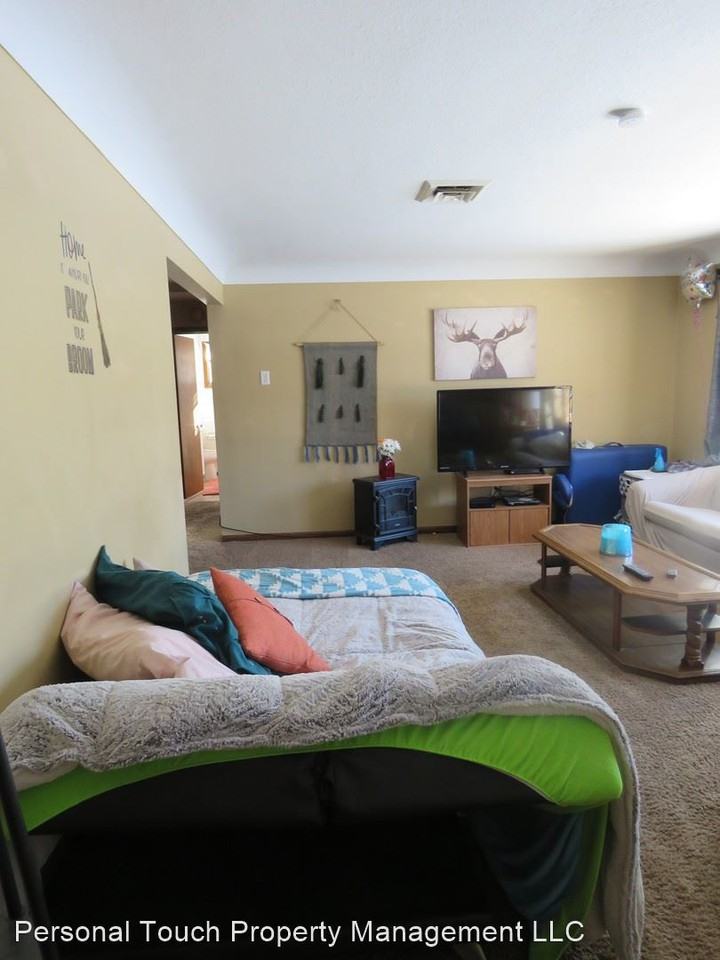 1416 13th St S - Photo 2 of 41