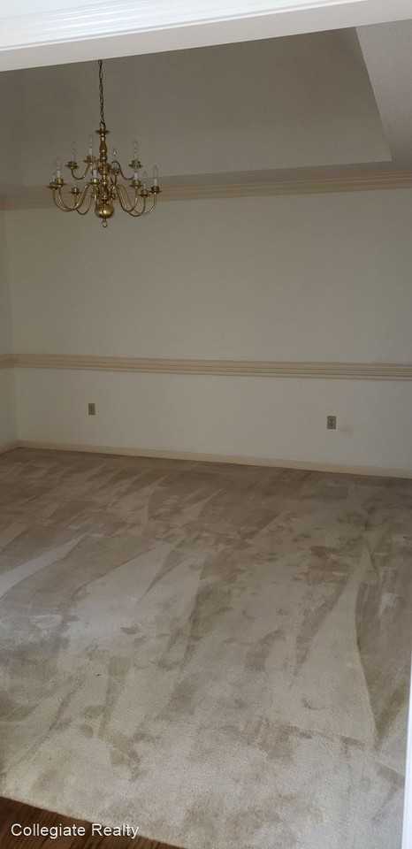 515 Deer Creek Dr - Photo 3 of 13