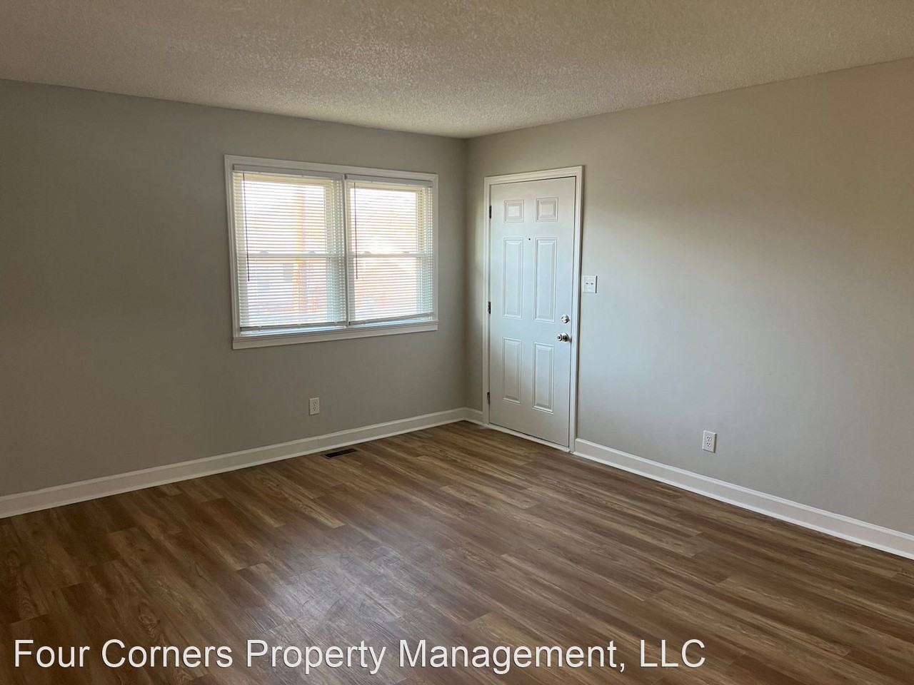 706 Dale St - Photo 2 of 9