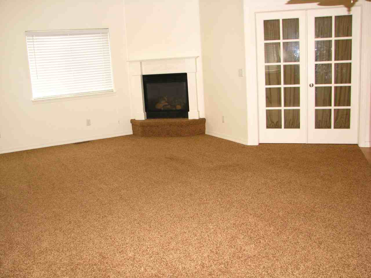 185 Vermont Ave - Photo 3 of 8