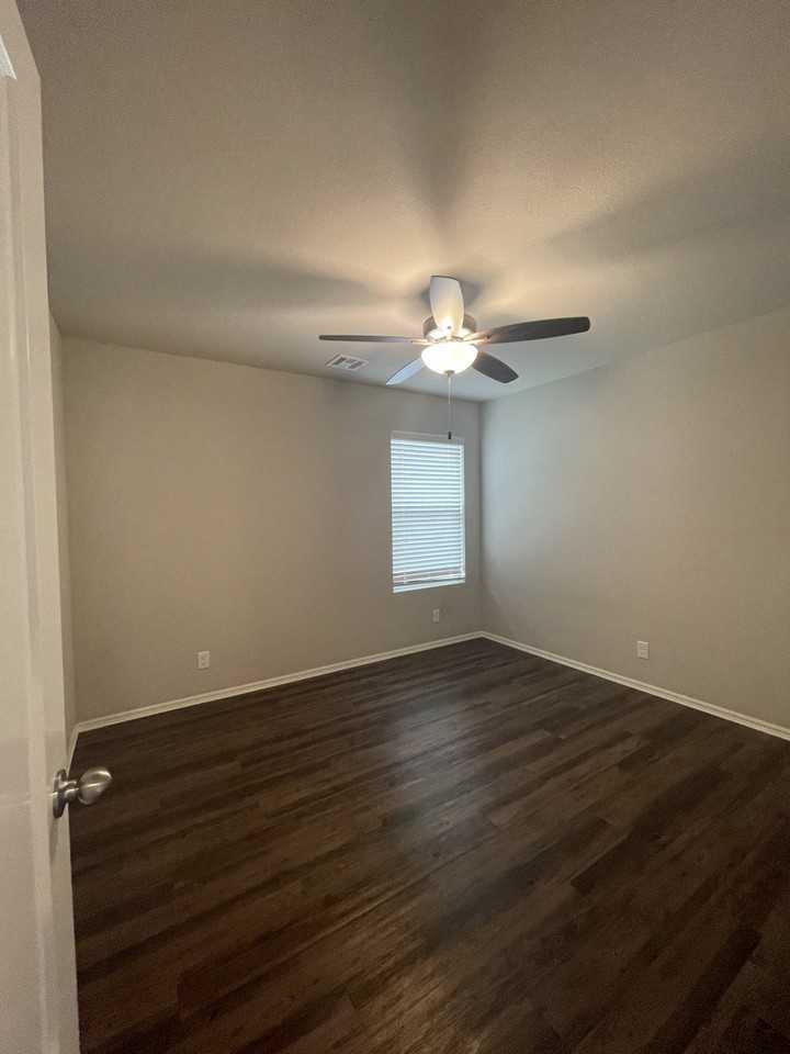12318 N 130th East Ave - Photo 7 of 25