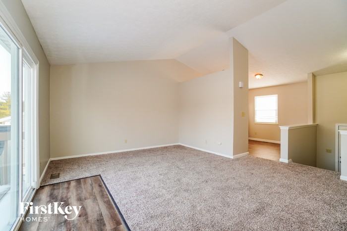 2770 Moonlight Ln - Photo 3 of 15