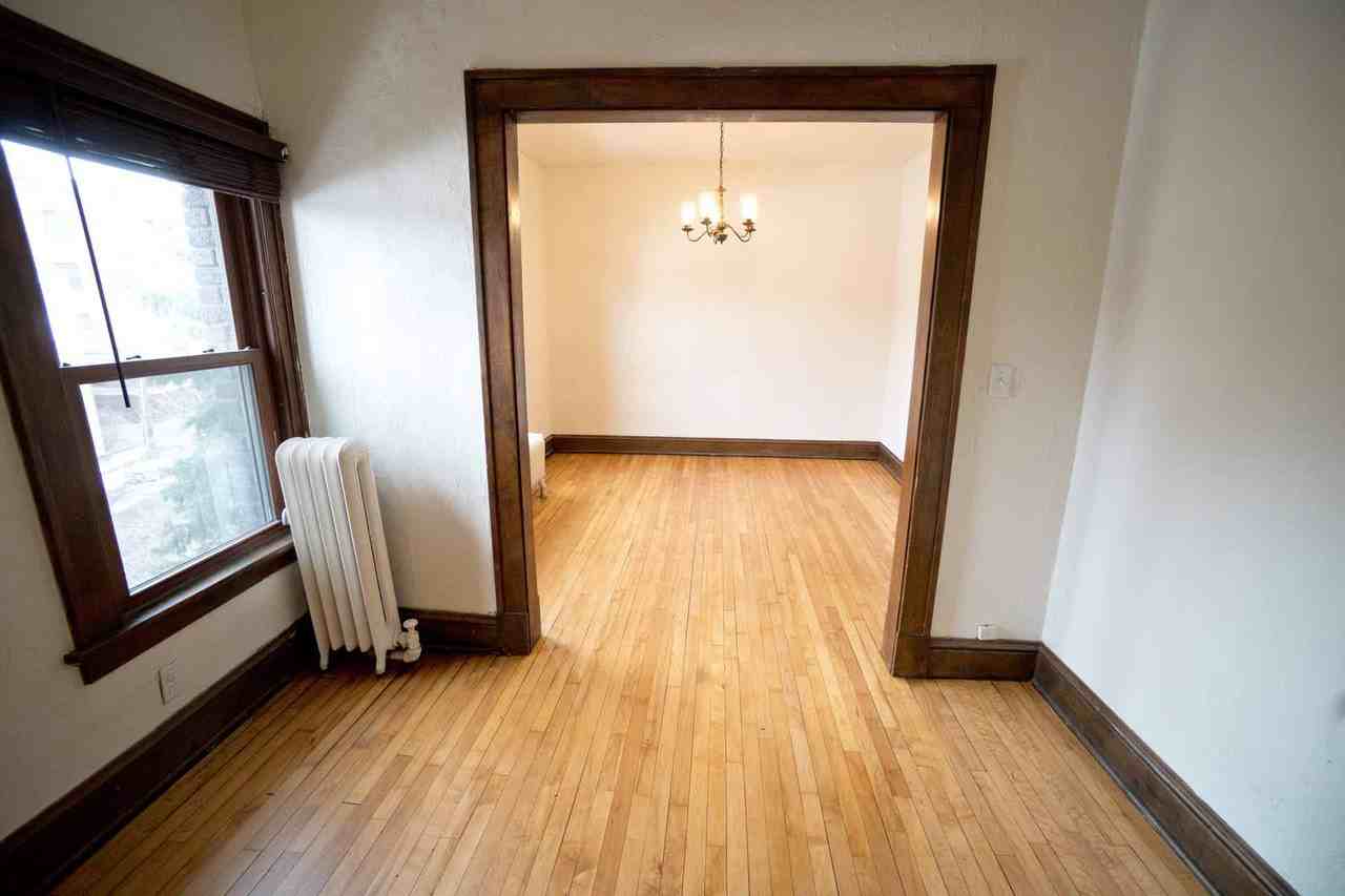 225 Place Apartments - Photo 7 of 50