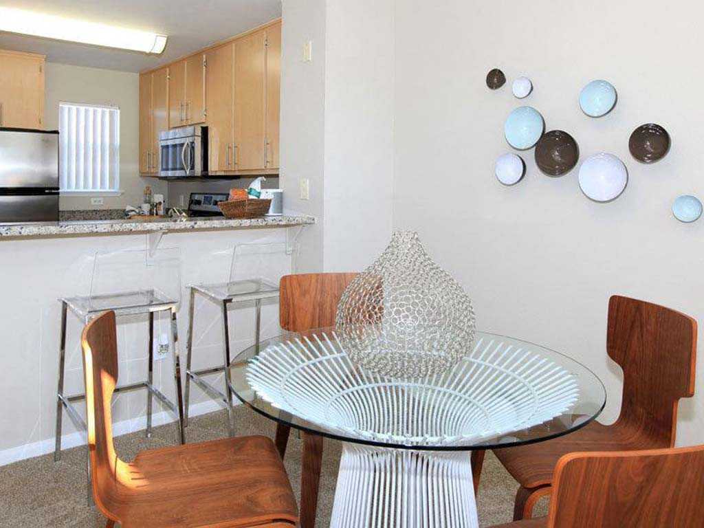 Enclave - Photo 3 of 9