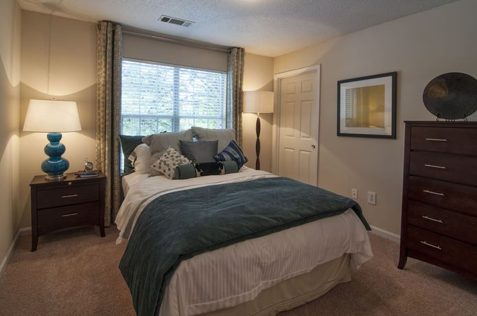 1625B Cobb Pkwy N - Photo 2 of 6