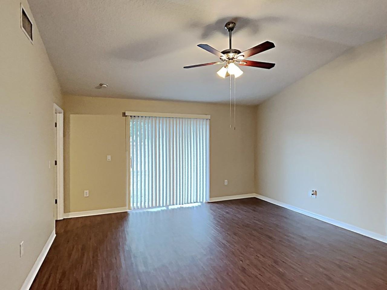 3893 Covington Ln - Photo 3 of 18