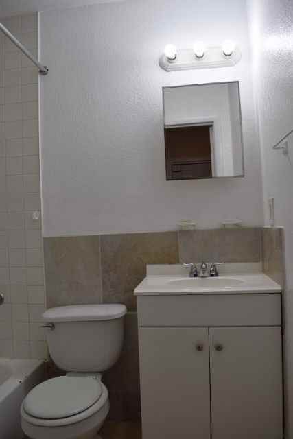 907 W Anderson St - Photo 3 of 11