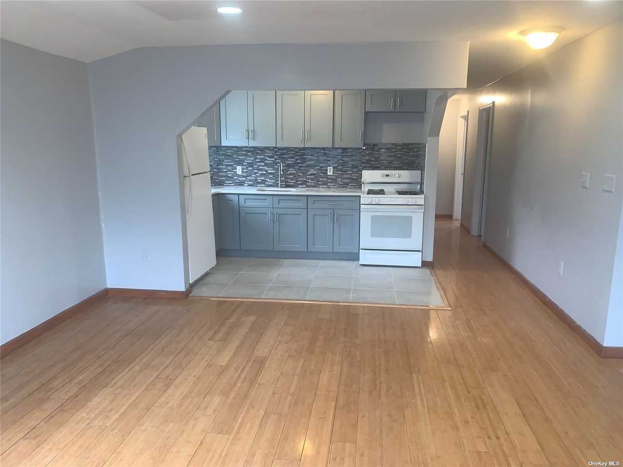 119-35 164th St - Photo 2 of 14