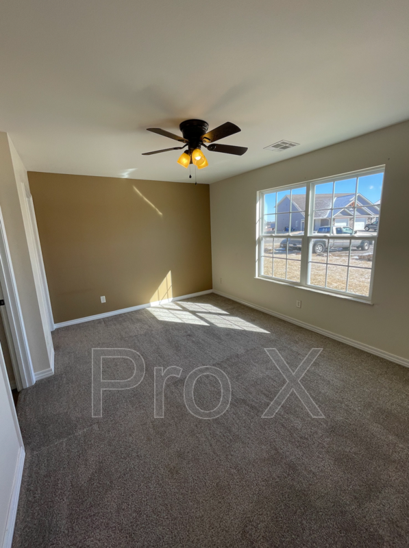 407 N Elliott St #B - Photo 2 of 14