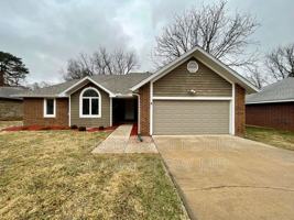 featured image of 935 S Belcrest Ave