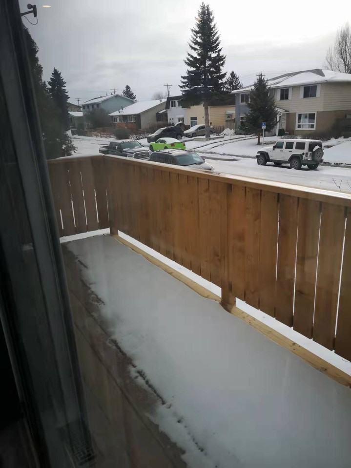 2910 Doverville Crescent Southeast - Photo 3 of 16