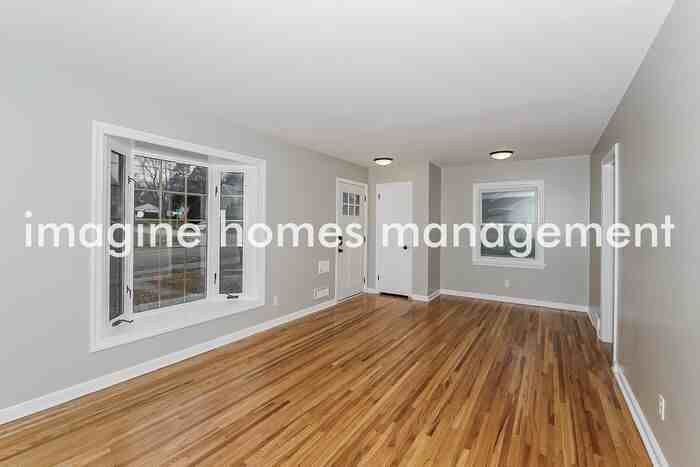 2445 Boone Ave S - Photo 3 of 14