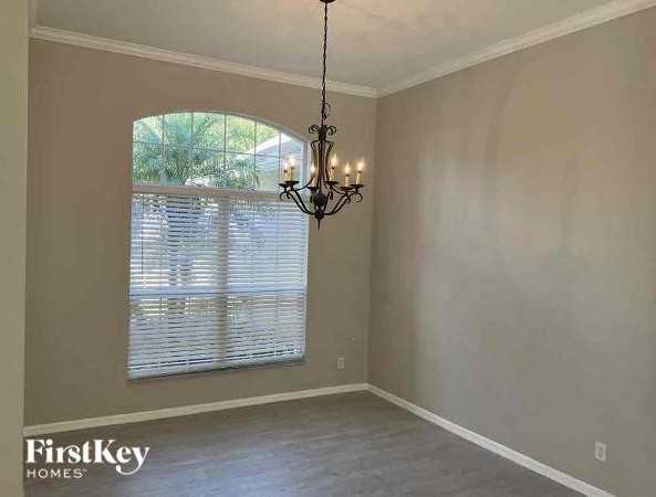 680 Longford Loop - Photo 3 of 10