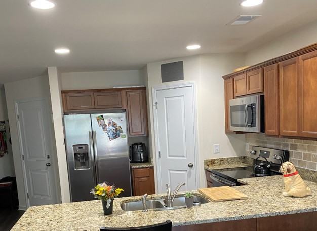 513 Eastfair Dr #1 - Photo 4 of 17