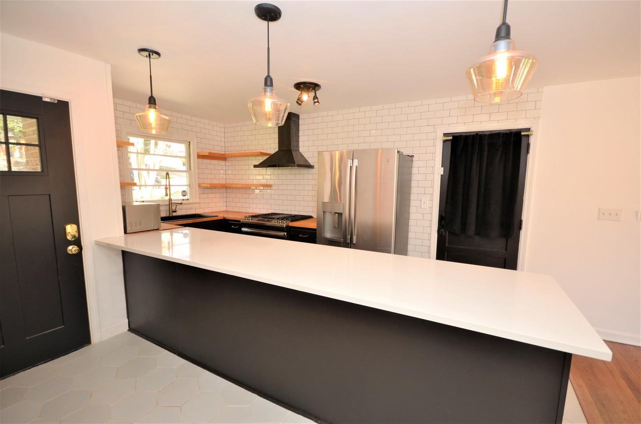 1009 N Hills Dr #1 - Photo 5 of 27