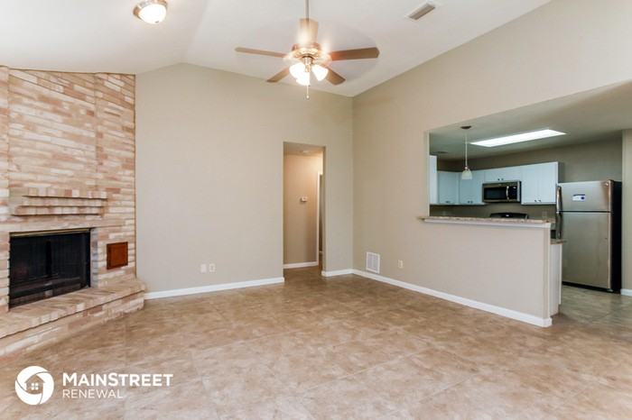 4911 Pecan Est - Photo 3 of 16
