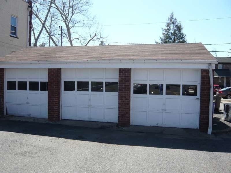 298 Terrace Ave #298B - Photo 3 of 3