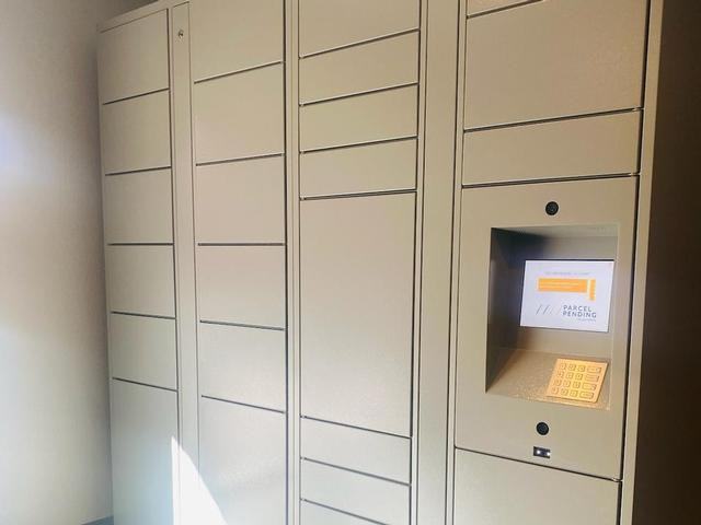 4201 Meadowlark Ln Se - Photo 2 of 16