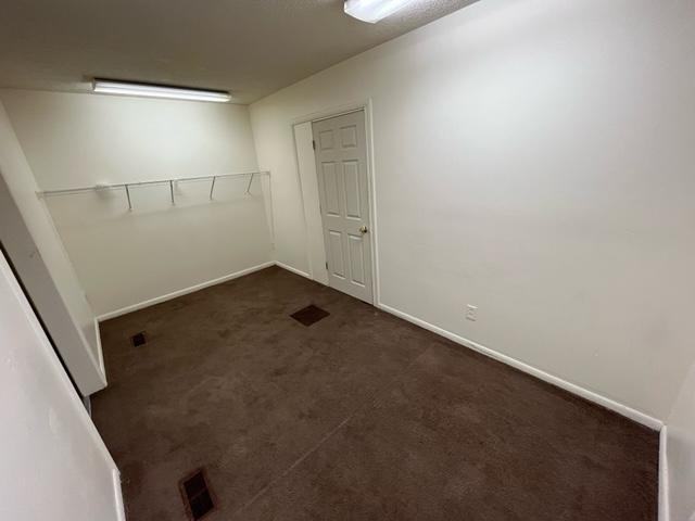 607 20th St - Photo 5 of 12