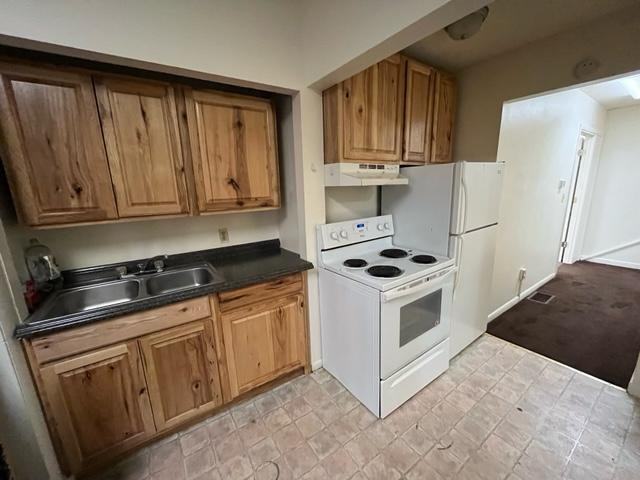 607 20th St - Photo 2 of 12