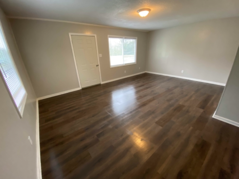 100 Mckellar Ct - Photo 4 of 12