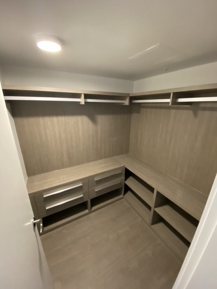 6320 No.3 Rd - Photo 2 of 7