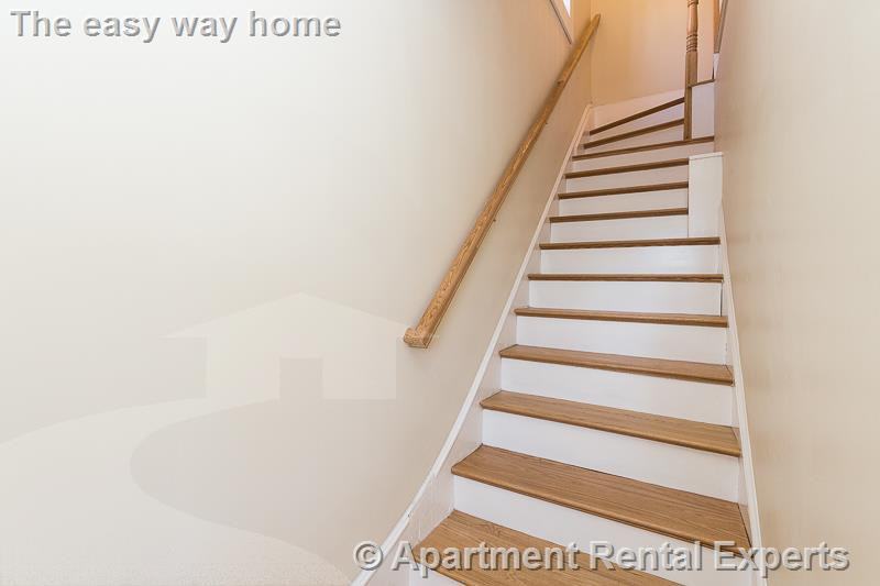9 Rock Valley Ave #2 - Photo 5 of 25