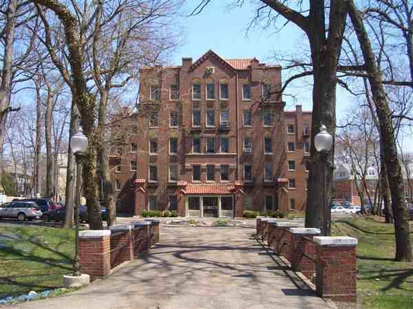 Forest Plaza Apartments 715 S Forest Ave, Ann Arbor, MI 48104 Zumper