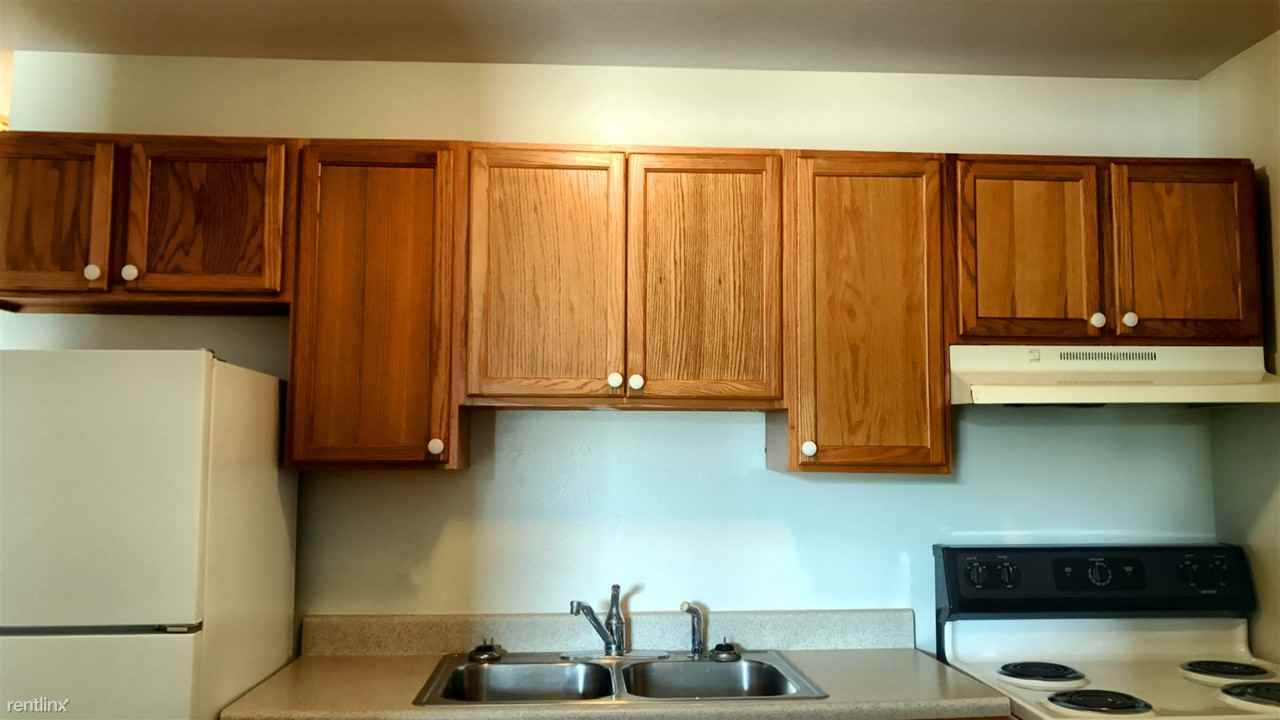 Wexford Apartments - Photo 2 of 7