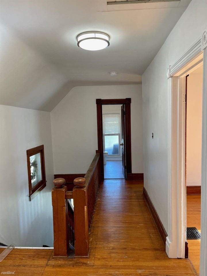 1218 W Huron St - Photo 2 of 12