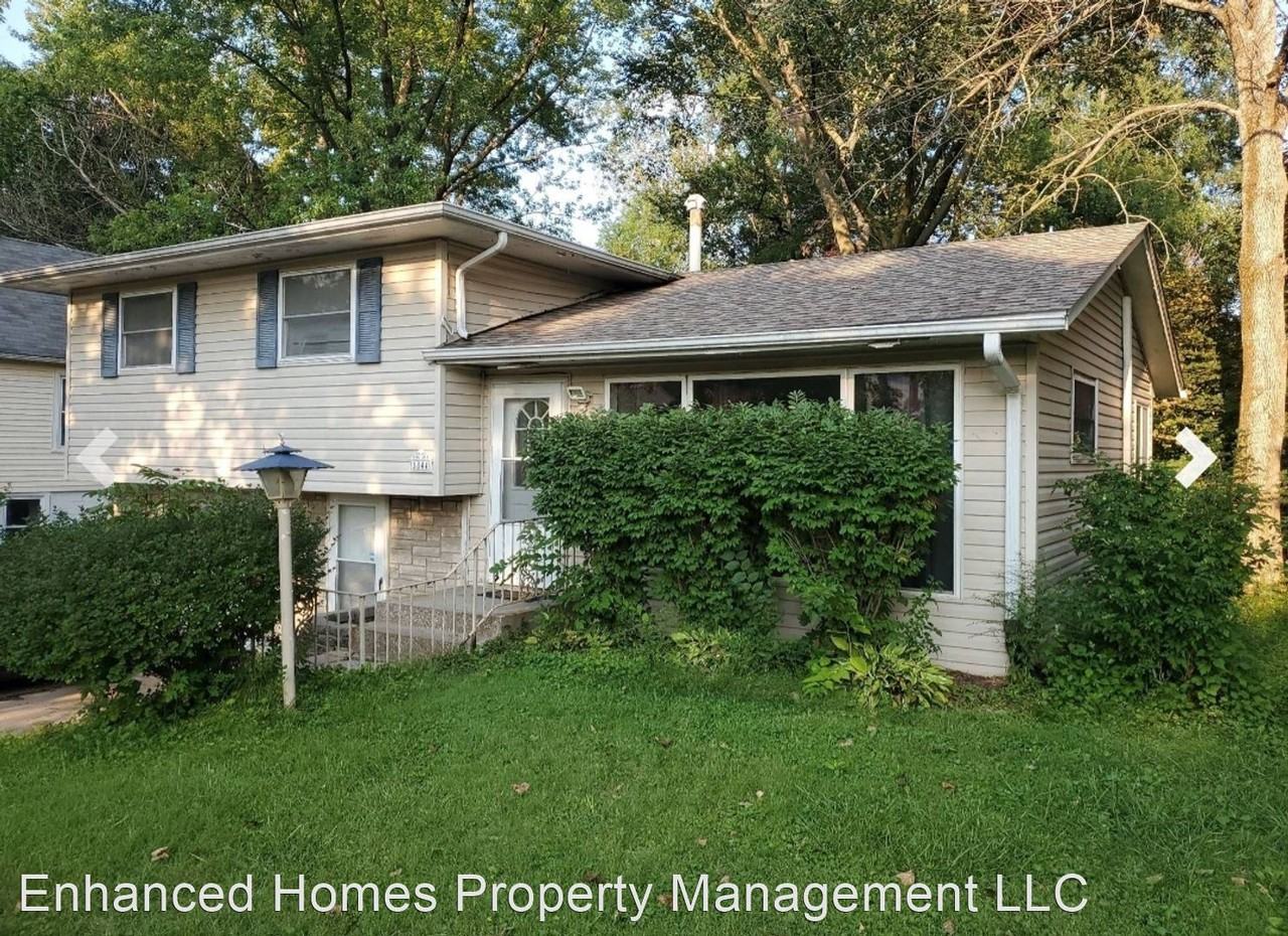 1844 31st St - Photo 2 of 17