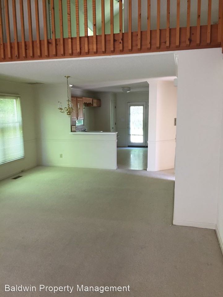 100 Mcgregor Park Dr - Photo 2 of 9