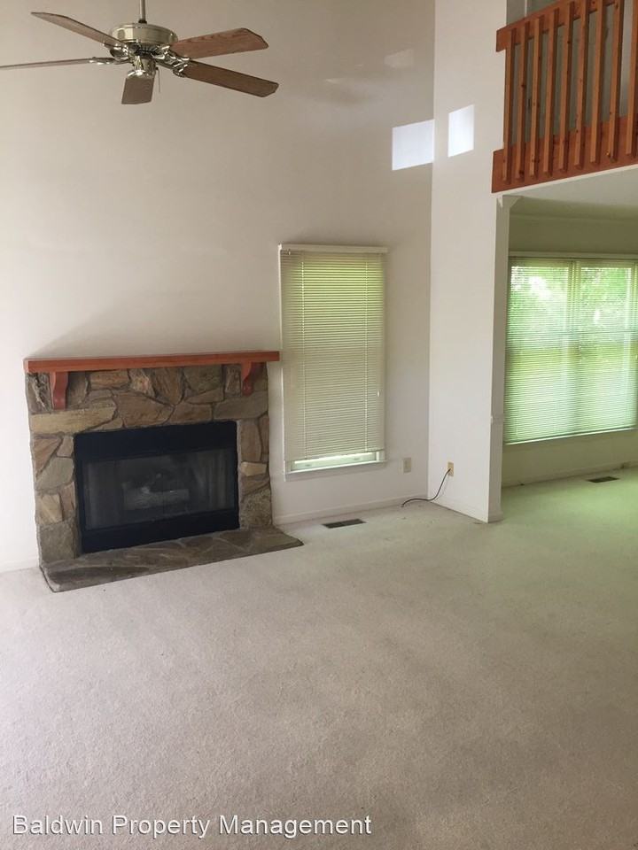 100 Mcgregor Park Dr - Photo 3 of 9