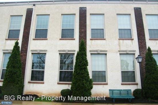 735 Washington St - Photo 2 of 25