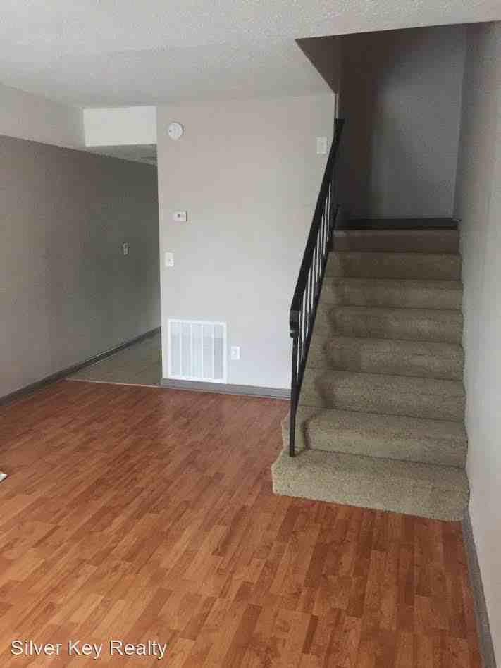 1426 & 1432 Niles Ferry Road - Photo 2 of 8