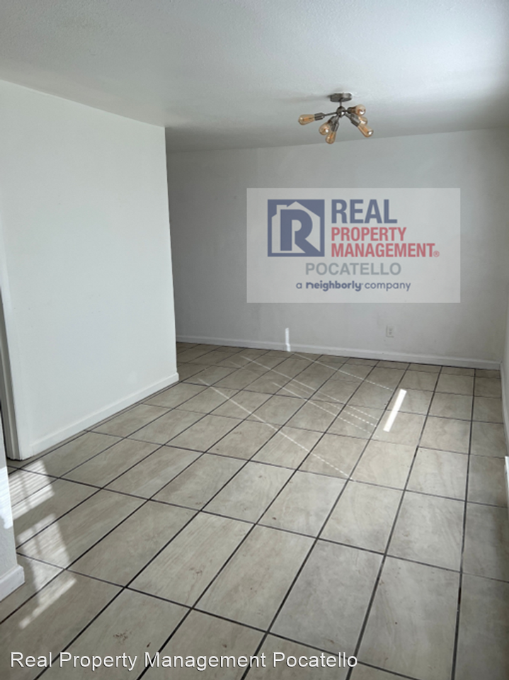 3551 Jason Ave - Photo 3 of 14