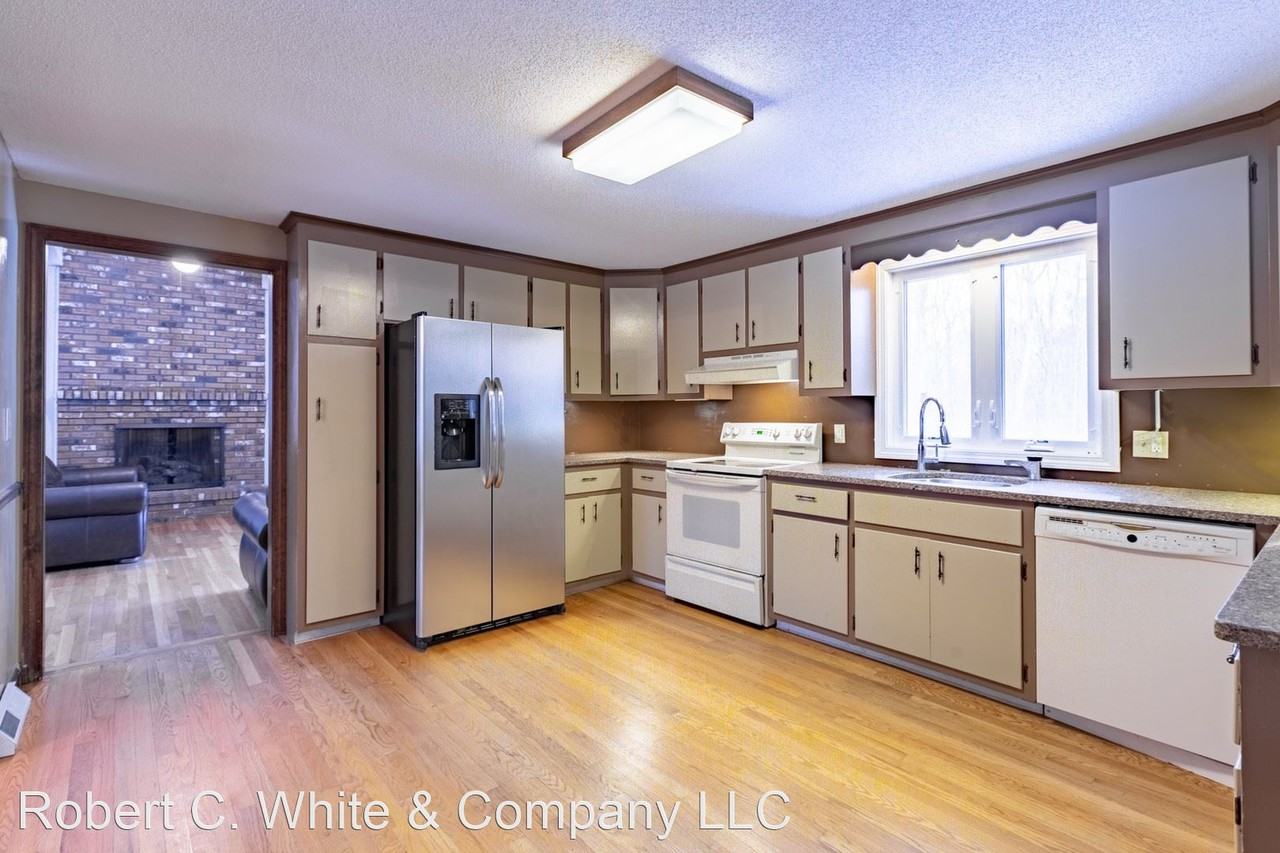 85 Buck Rd - Photo 2 of 30