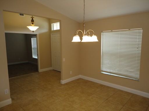 6737 Clair Shore Dr - Photo 3 of 17