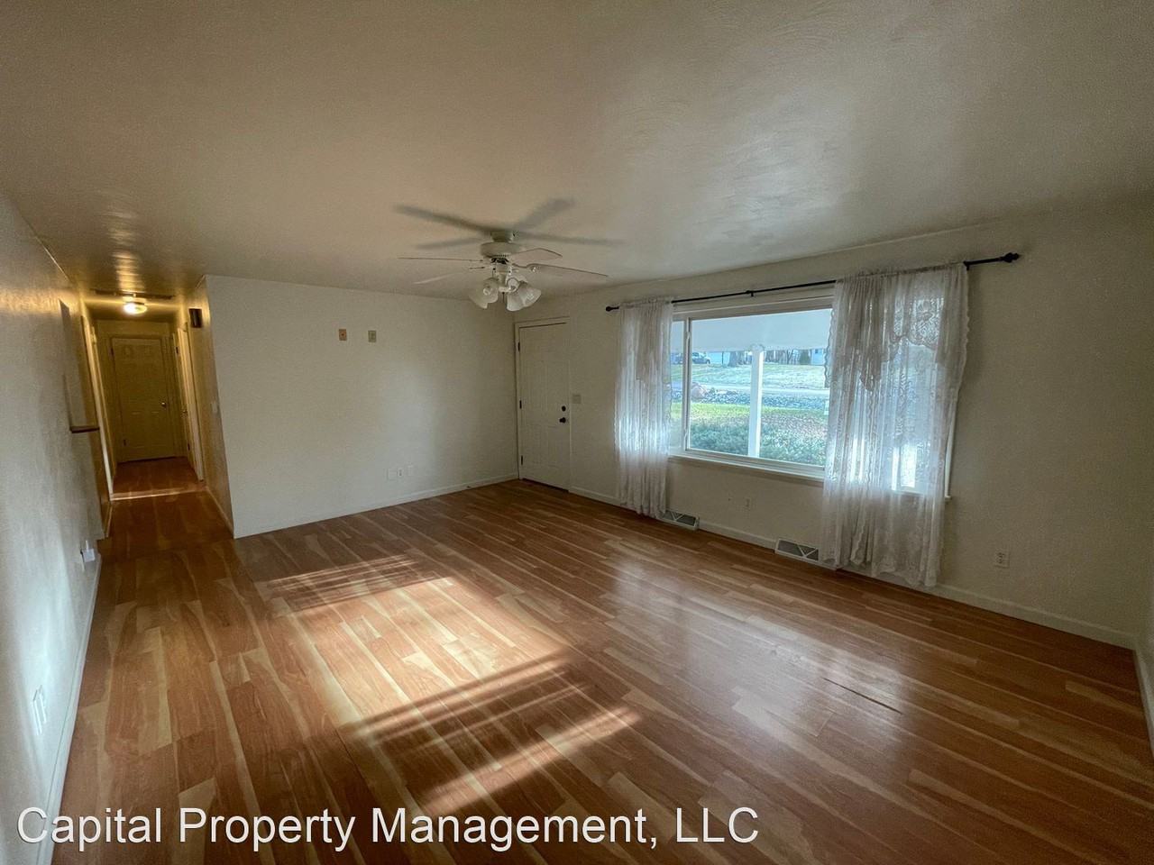 4631 Parkerdale Dr - Photo 3 of 19