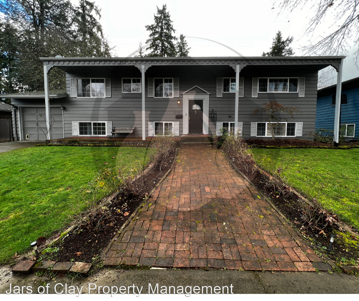 12050 Sw Bruce Ln - Photo 2 of 9