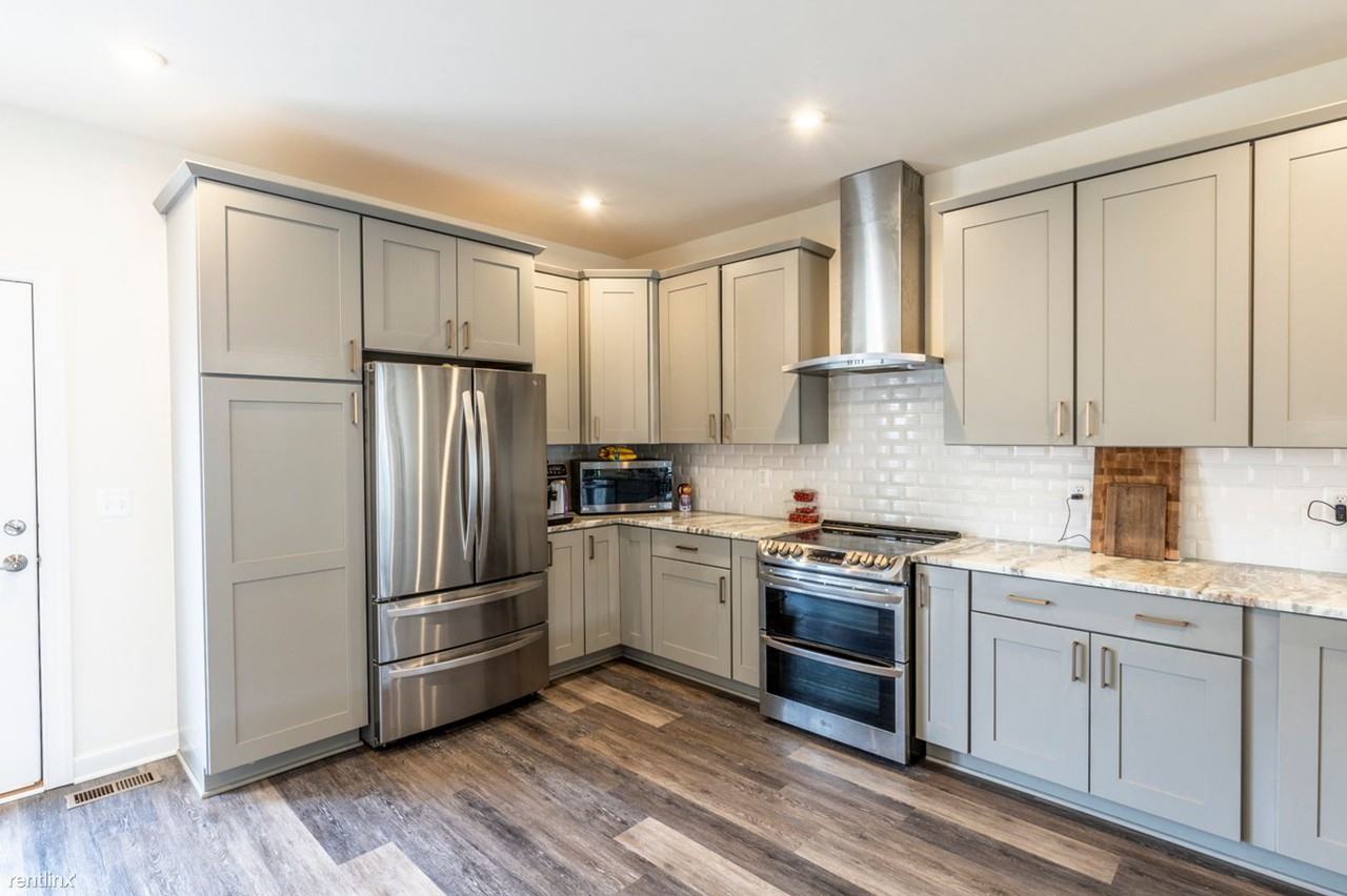 1030 Old Trail Dr - Photo 3 of 17