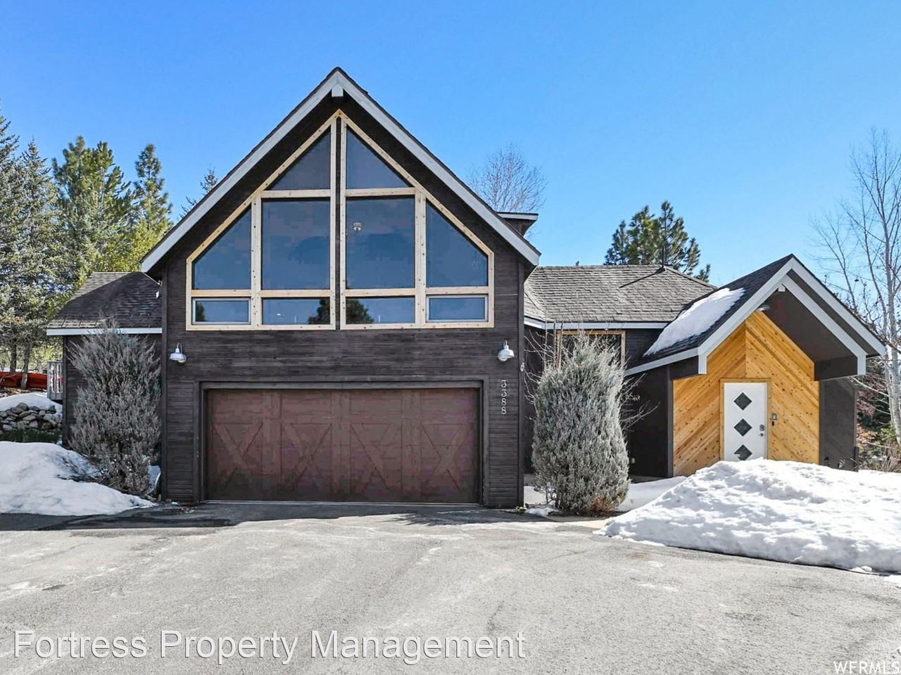 3388 Eden Hills Dr - Photo 2 of 17