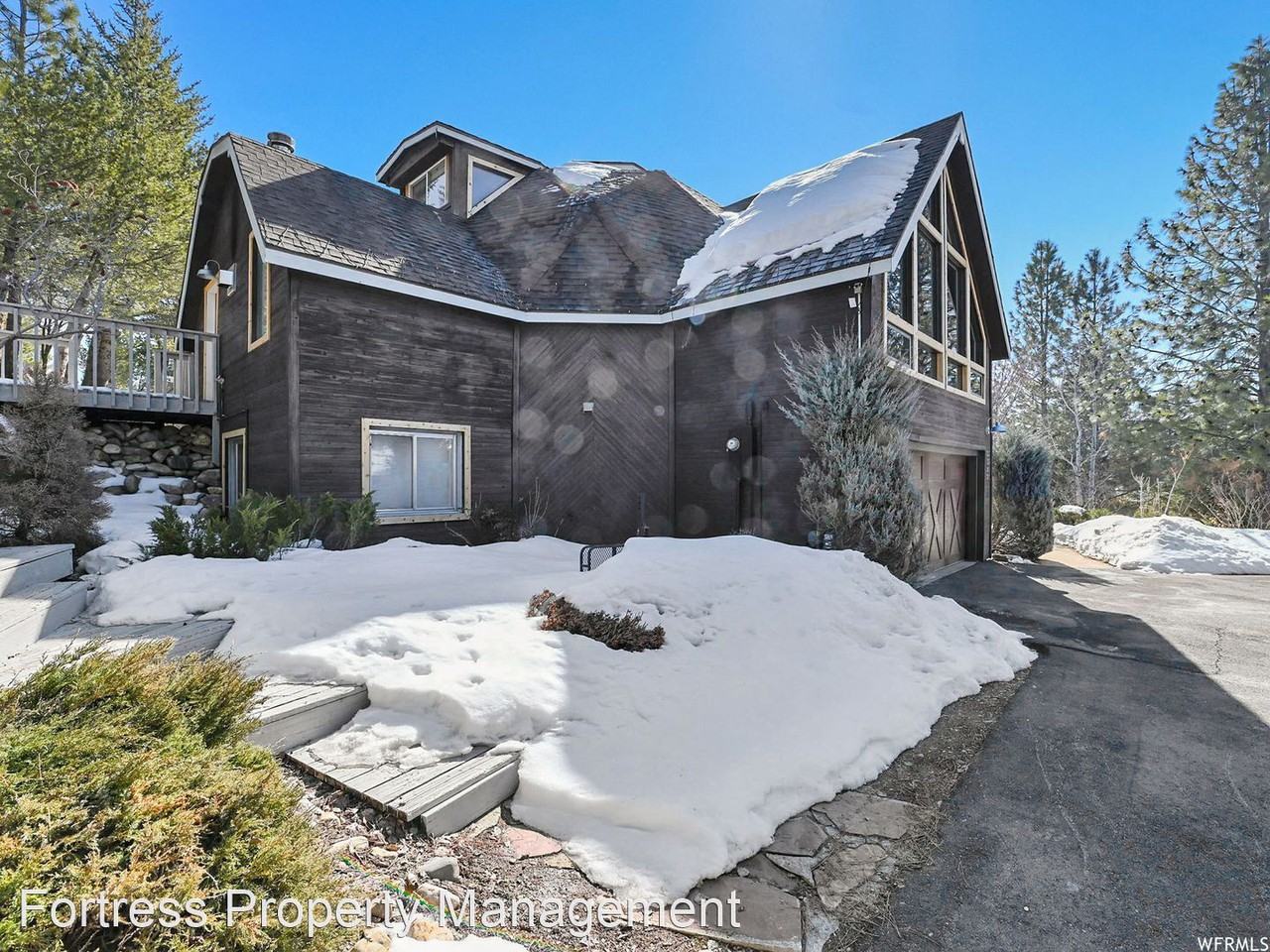 3388 Eden Hills Dr - Photo 3 of 17