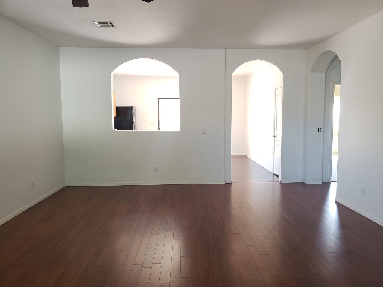 905 W Saint Anne Ave - Photo 3 of 17