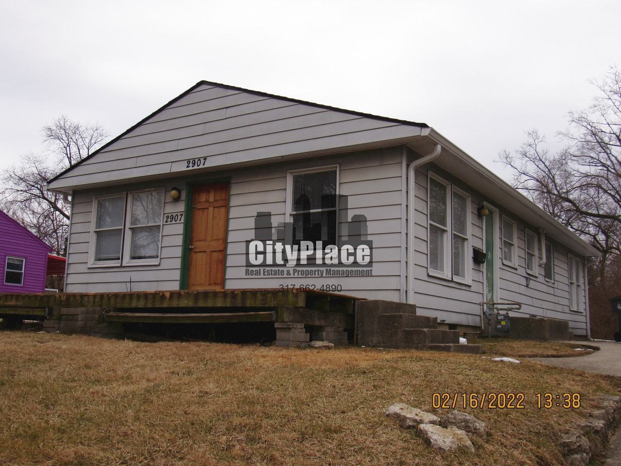 2907 Corvallis Cres - Photo 2 of 20