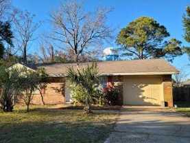 709 Whippoorwill Ln - Photo 1 of 1