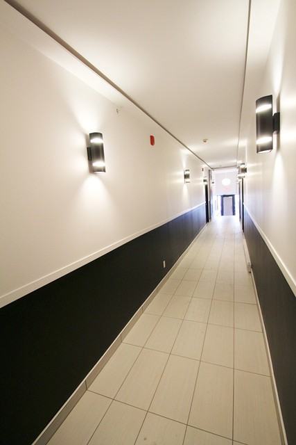 Decarie Residence (4516) - Photo 3 of 50
