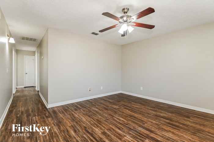7742 Club Duclay Dr - Photo 3 of 12
